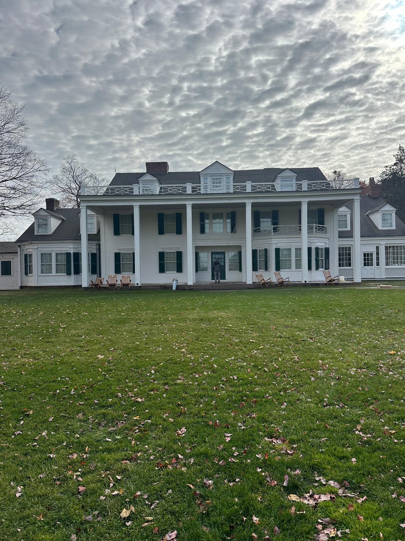 Grand white colonial estate cleaned by Pals Power Washing